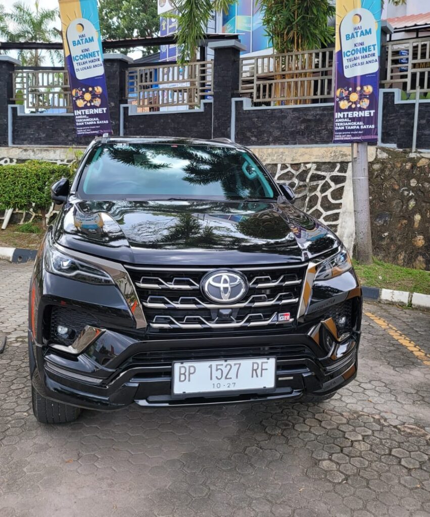 sewa mobil batam dengan supir - rental mobil batam murah - Rental Batam Mobil